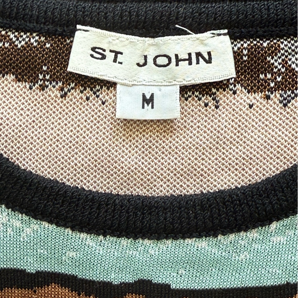ST. John 2 Piece Knit Tank Removable Collar - Picture 13 of 16